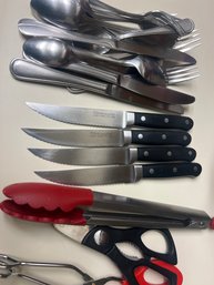Kitchen Aid Knives And Oneida Silverware