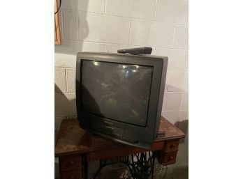 Panasonic TV And VCR With Remote