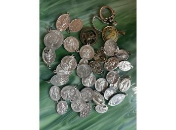 Lot Of Religious Medals / Pendants / Charms