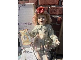 Gabrielle From The Huckleberry Hill Kids Doll Collection By Beverly Parker  - Hamilton With Accessories In Box