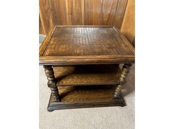 Beautiful Vintage Wood End Table