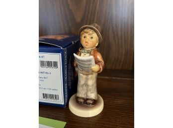 Goebel Hummel Lamp Lighter Caroler Figurine With Original Box