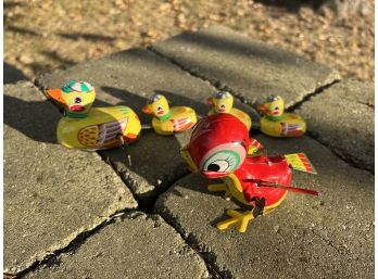 Vintage Wind Up Red Duck Mikuni Tin Litho Toy With Key & Duck Family 1970s Reissue With Key