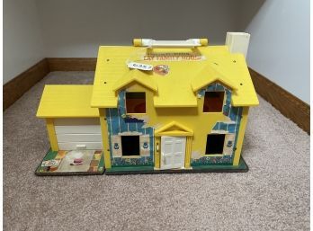Toy Fisher Price House Yellow Roof