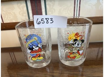 Vintage Walt Disney Mickey Mouse Glass Set