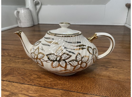 Arthur Wood Tea Pot Made In England # 4727