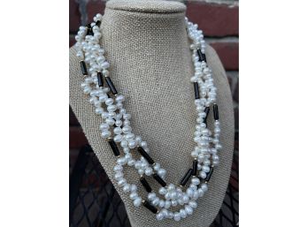 Breathtaking 4 Strand Pearl And Onyx Beaded Necklace