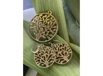 Tree Of Life Round Pendant And Hook Pierced Earrings Set