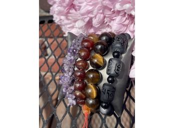 Lot Of Four Natural Gemstone Stretch Bracelets - Amethyst / Tigers Eye / Agate  Onyx And Glass