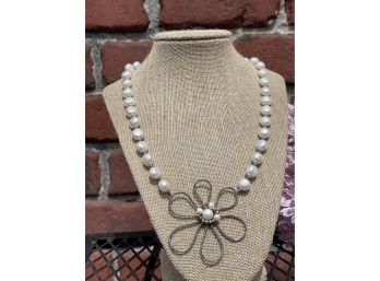 Hallmarked Sterling Silver 925 & Pearl Flower Necklace
