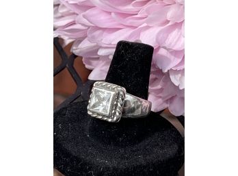 Sterling Silver 925 Hallmarked Ring Size 7