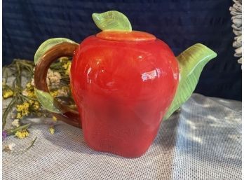 Apple Teapot By Susan Winget For Cracker Barrel