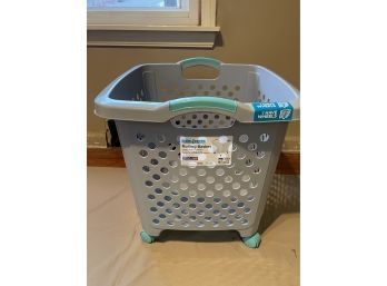Home Logic Rolling Laundry Basket On Wheels ( Lot 6 )