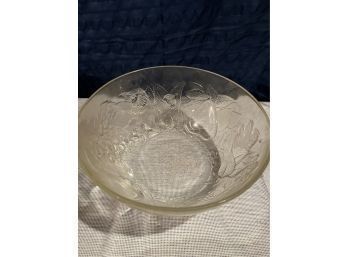 Large Vintage Pressed Glass Fruit Pattern Serving Bowl