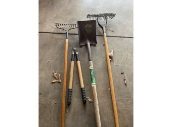 Gardening Tool Lot - 4 Pieces - Including Loppers