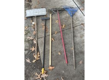 Tool Lot -5 Pieces - Rake Broom Shovel