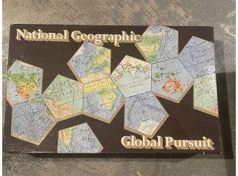 Vintage National Geographic Game Global Pursuit