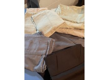 Lot Of Linens / Bed Sheets