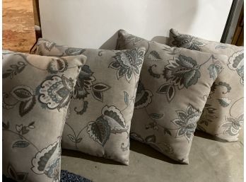 Lot Of Four Outdoor Pillows