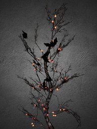 5.5 Ft Spooky Tree With Flying Bats And Orange Lights
