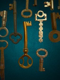 125 Antique Skeleton Keys, 1 Inch - 4 Inch