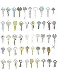 49 Antique Keys