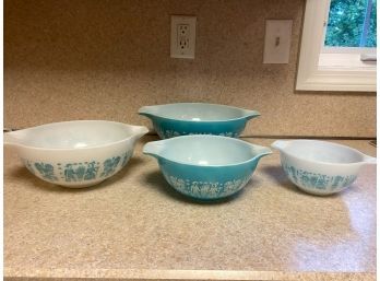 Set Of 4 Butter Print Cinderella Pyrex Bowls