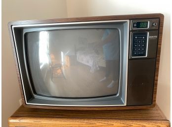 Vintage Zenith Systems 3 TV, Has Full Sond And Snow