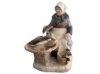 Bing & Grondahl Figurine Fisherwoman