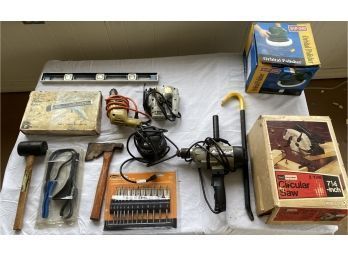 Small Power And Hand Tool Lot With Porter Cable Drill