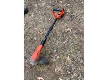 Black And Decker Electric Grass Hog Weed Eater/trimmer W Battery And Charger