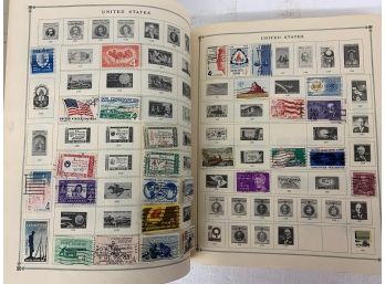 Scotts Modern World Stamp Album With Approximately 200 Stamps Included