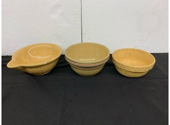 3 Mixing Bowls One Is Cracked See Pictures