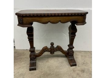 Decorative 1930s Small Parlor Table