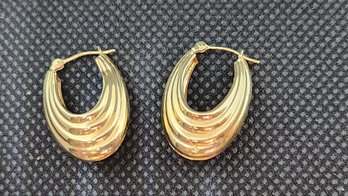 14k Jcm Step Hoop Earrings 1 Inch 1.6 Grams