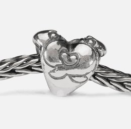 Authentic TROLLBEADS Hugging Hearts Bead Sterling Silver Charm
