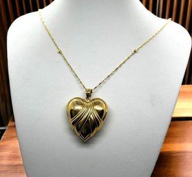 14k Large Heart Pendant Necklace 7.35 Grams