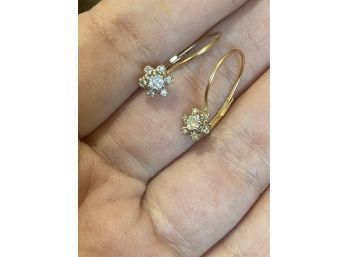 14k 1 Carat Floral Diamond Lever Back Earrings
