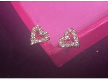 18k 750 Gold Diamond Heart Stud Earrings 1/4 Cttw