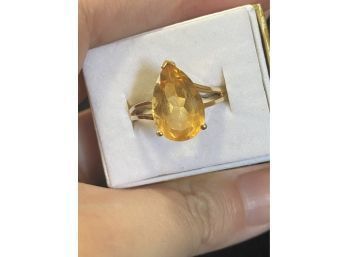 10k Yellow Gold Yellow Topaz Ring Size 11