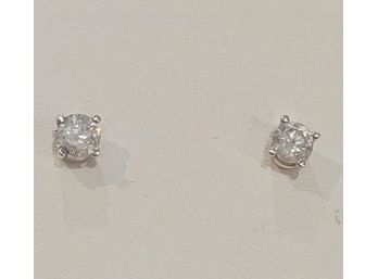 14k White Gold 1/4 Carat Diamond Studd Earrings