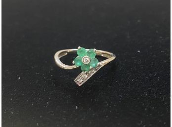 14k Natural Emerald Diamond Flower Ring White Gold