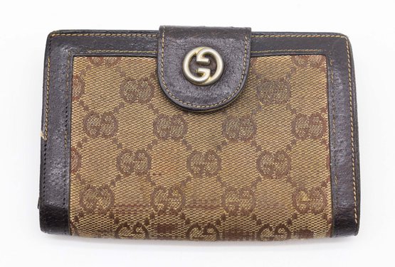 GUCCI Vintage Folio Wallet GG Pattern Clasp Compact Unisex Canvas Brown