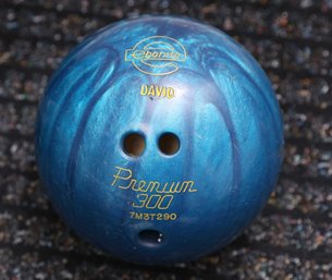 Premium 300 Bowling Ball W/ Bag - 7M3T290