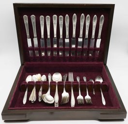Lot Of Assorted Vintage Cutlery In Box - W.M. Rogers & Son - Heirloom Plate - Homels & Edwards