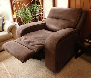CONTEMPORARY POWER RECLINER WITH POWER HEADREST AND USB PORT - Tested