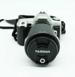 Minolta Xtsi Camera Kit W/ 28-200mm Lens