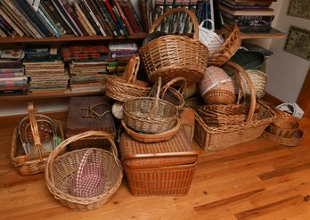 Large Lot Of Assorted Baskets - Home Decor