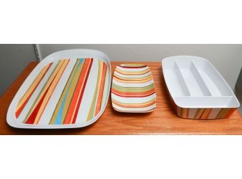 Plastic Tableware Set - 2 Platters - 1 Utensil Holder - Lot Of 3