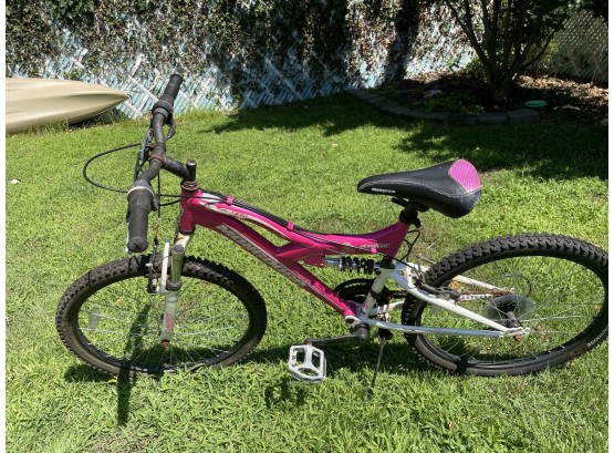 Mongoose XR-75 Girls' Bike Pink